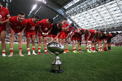 120725 - Japan v Wales - Summer Series - Second Test - Wales bow to the Japense crowd