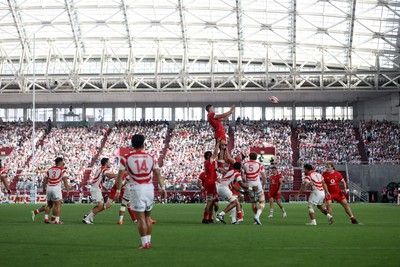 120725 - Japan v Wales - Summer Series - Second Test - Alex Mann of Wales wins the line out