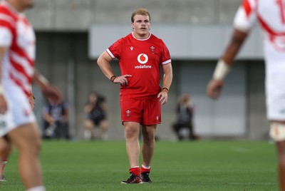 120725 - Japan v Wales - Summer Series - Second Test - Archie Griffin of Wales 