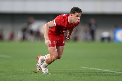 120725 - Japan v Wales - Summer Series - Second Test - Kieran Hardy of Wales 