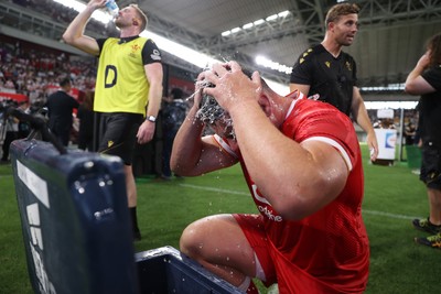 120725 - Japan v Wales - Summer Series - Second Test - Gareth Thomas of Wales cools off