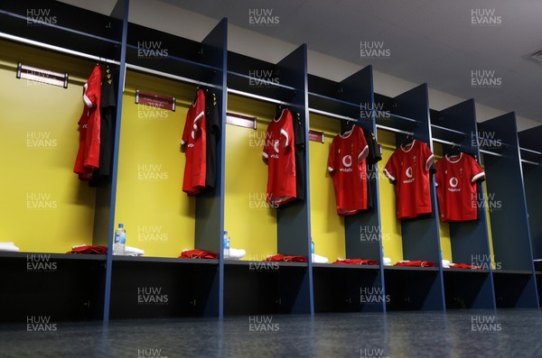 120725 - Japan v Wales - Summer Series - Second Test - Wales dressing room
