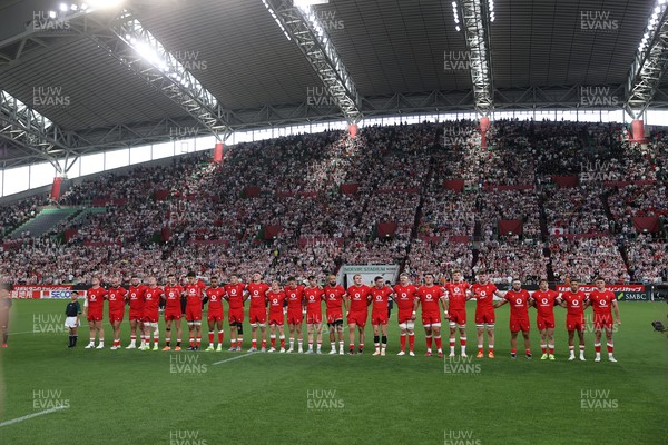 120725 - Japan v Wales - Summer Series - Second Test - Wales sing the anthem