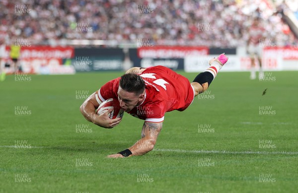 120725 - Japan v Wales - Summer Series - Second Test - Josh Adams of Wales scores a try