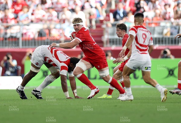 120725 - Japan v Wales - Summer Series - Second Test - Aaron Wainwright of Wales makes a break