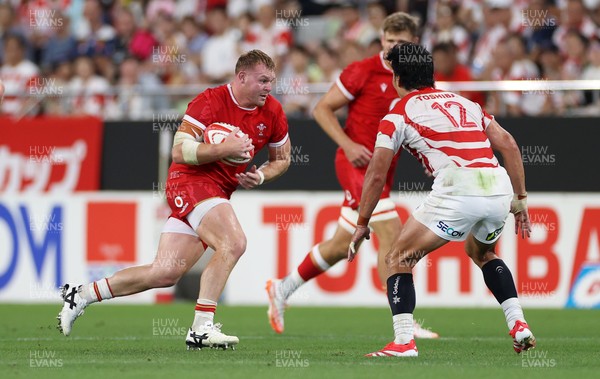 120725 - Japan v Wales - Summer Series - Second Test - Dewi Lake of Wales 