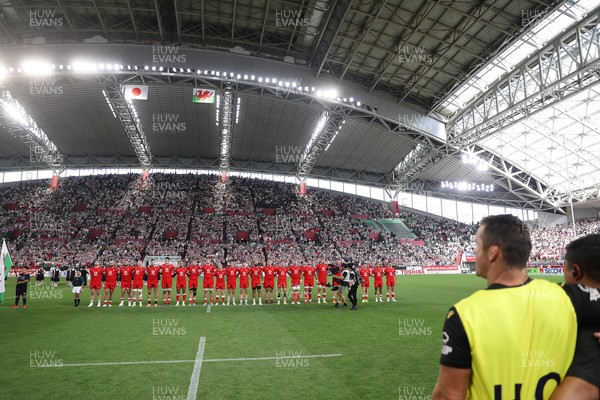 120725 - Japan v Wales - Summer Series - Second Test - Wales sing the anthem