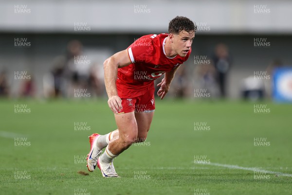 120725 - Japan v Wales - Summer Series - Second Test - Kieran Hardy of Wales 