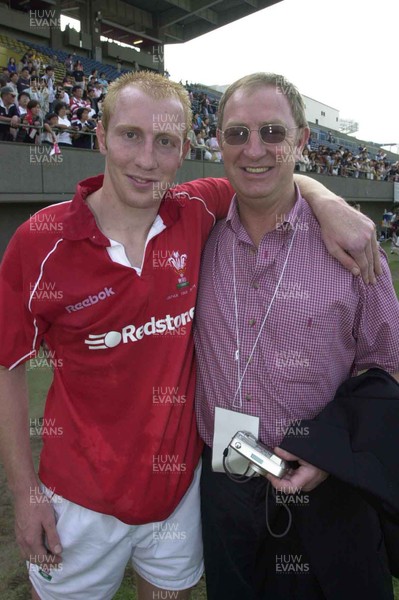 170601- Japan v Wales - Debut double try scorer Tom Shanklin celebrates victory with his father Jim