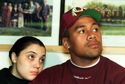 211195 - Jonah Lomu - Lomu at press conference with girlfriend Tania Rutter