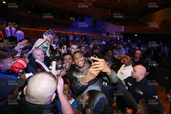280318 - Joshua v Parker Public Workout at St Davids Hall, Cardiff - Anthony Joshua meets the public after his workout