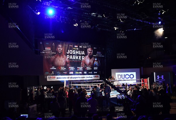 280318 - Joshua v Parker Public Workout at St Davids Hall, Cardiff -  General view
