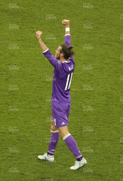 030617 - UEFA Champions League Final - Juventus v Real Madrid - Gareth Bale of Real Madrid celebrates at full time