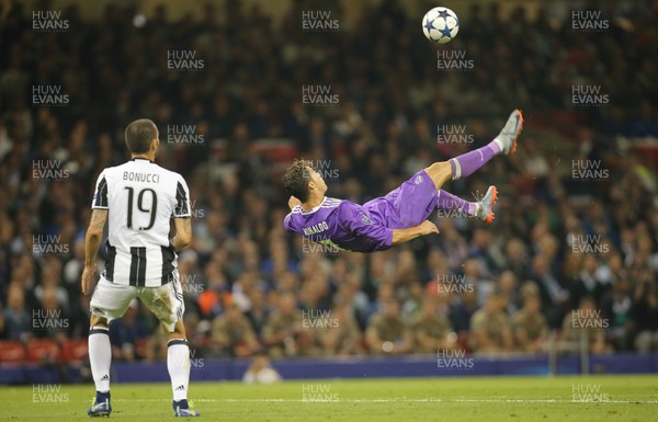 030617 - Juventus v Real Madrid, UEFA Champions League Final, Cardiff - Cristiano Ronaldo of Real Madrid tries an overhead shot at goal