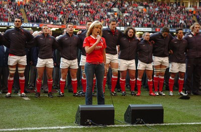 04.11.06  Wales v Australia.  Katherine Jenkins sings in front of the Wales rugby team at the Millennium Stadium  