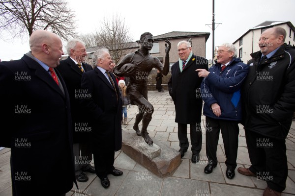 280313 - A statue to former Newport RFC and Wales legend Ken Jones is unveiled in his home town of Blaenavon