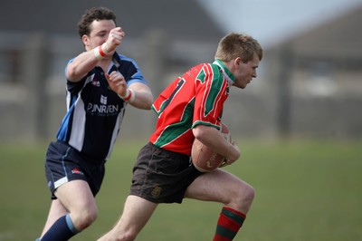 24.04.10 Kenfig Hill v Nantyffyllon.. Action from the game. 