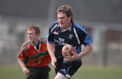 24.04.10 Kenfig Hill v Nantyffyllon.. Action from the game. 