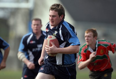 24.04.10 Kenfig Hill v Nantyffyllon.. Action from the game. 