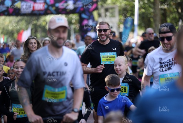 060926 - Run4Wales - Kidney Wales Cardiff 10K - 