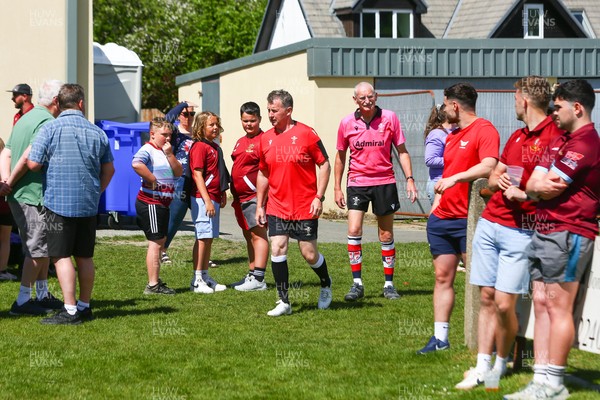 030525 - Lampeter Town RFC v London Welsh - Rugby referee Nigel Owens comes out of retirement and returns to the field for Lampeter Town RFC v London Welsh