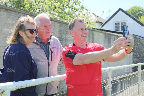 030525 - Lampeter Town RFC v London Welsh - Rugby referee Nigel Owens comes out of retirement and returns to the field for Lampeter Town RFC v London Welsh