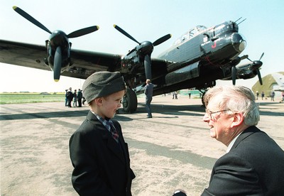 Lancaster 080596