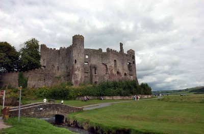 Laugharne 010803