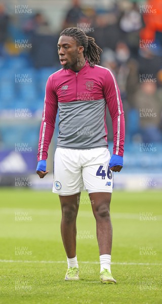 010225 - Leeds United v Cardiff City - Sky Bet Championship - Michael Reindorf of Cardiff warm up