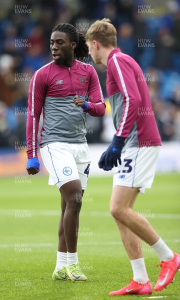 010225 - Leeds United v Cardiff City - Sky Bet Championship - Michael Reindorf of Cardiff warm up with Joel Bagan of Cardiff