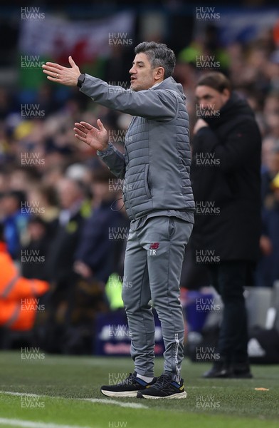 010225 - Leeds United v Cardiff City - Sky Bet Championship - Manager Omer Riza of Cardiff directs the team