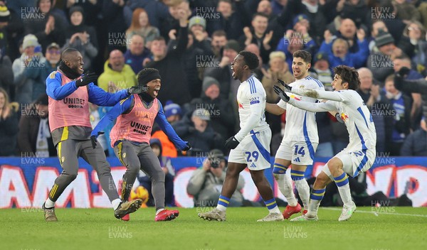 010225 - Leeds United v Cardiff City - Sky Bet Championship - Leeds celebrate with their subs