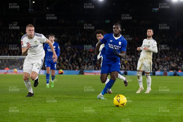 180123 - Leeds United v Cardiff City - FA Cup Third Round Replay - Sheyi Ojo chases the ball for Cardiff 