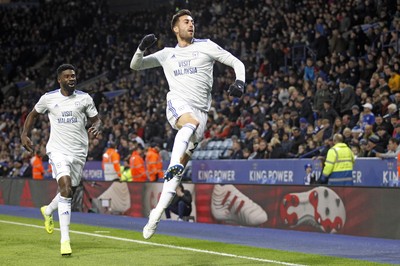 291218 - Leicester City v Cardiff City, Premier League - Victor Camarasa of Cardiff City celebrates scoring his side's first goal