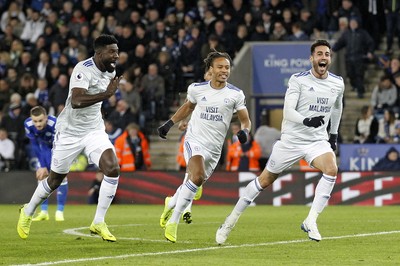 291218 - Leicester City v Cardiff City, Premier League - Victor Camarasa of Cardiff City (right) celebrates scoring his side's first goal with team-mates