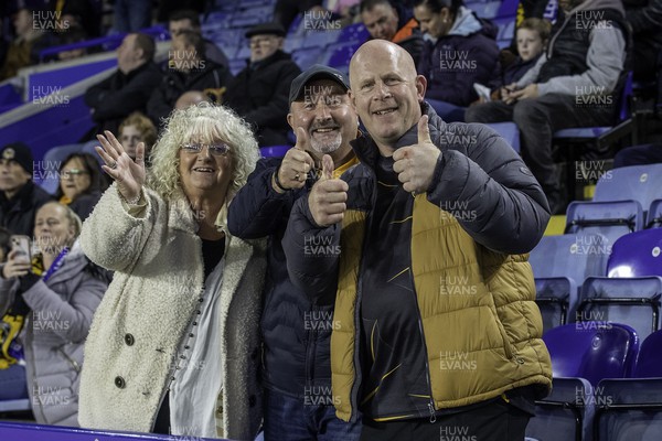 081122 - Leicester City v Newport County - Carabao Cup Third Round - Newport fans pose for a picture