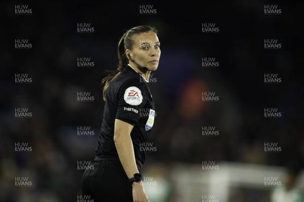 081122 - Leicester City v Newport County - Carabao Cup Third Round - Natalie Aspinall Assistant Referee 
