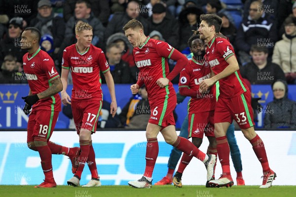 030218 - Leicester City v Swansea City, Premier League - Federico Fernandez of Swansea City (right) celebrates scoring his side's first goal with team mates