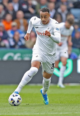 110426 - Leicester City v Swansea City - Sky Bet Championship - Adam Idah of Swansea