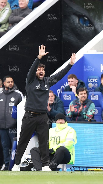110426 - Leicester City v Swansea City - Sky Bet Championship - Swansea manager Vitor Matos showing anxiety during the match
