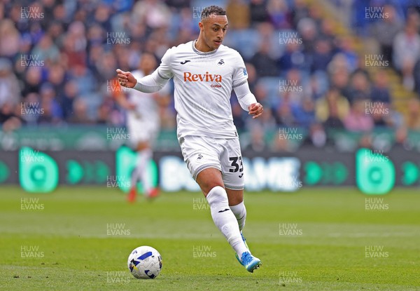 110426 - Leicester City v Swansea City - Sky Bet Championship - Adam Idah of Swansea