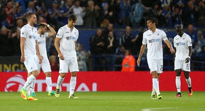 270816 - Leicester City v Swansea City - Premier League - Dejected Gylfi Sigurdsson, Fernando Llorente, Jack Cork and Modou Barrow of Swansea City