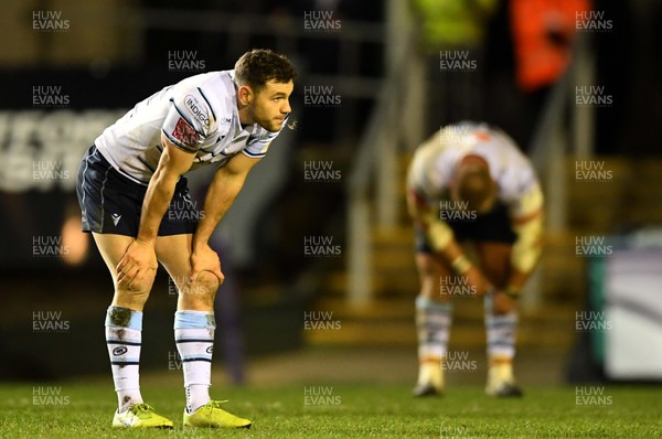 120120 - Leicester v Cardiff Blues - European Rugby Challenge Cup - Tomos Williams of Cardiff Blues looks dejected