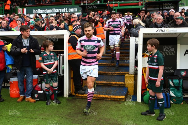 270118 - Leicester Tigers v Cardiff Blues - Anglo-Welsh Cup - Round 3 -  Jack Roberts of Cardiff Blues takes the field  