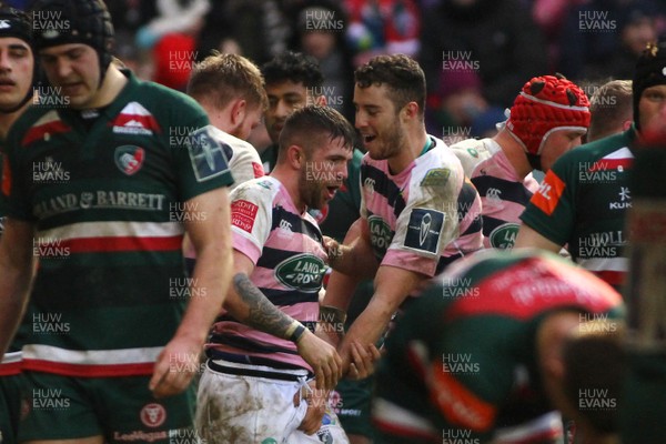 270118 - Leicester Tigers v Cardiff Blues - Anglo-Welsh Cup - Round 3 -  Lewis Jones of Cardiff Blues celebrates his try with Steven Shingler