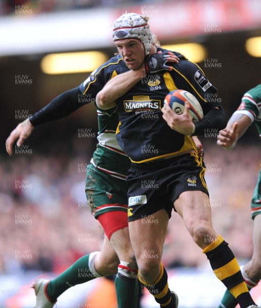 22.03.08 - Leicester v London Wasps - EDF Energy Cup Semi Final - Wasps' James Haskell takes on Andy Goode 