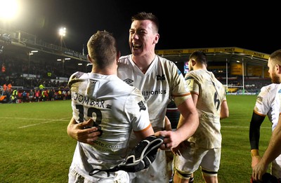 200123 - Leicester Tigers v Ospreys - Heineken Champions Cup - Adam Beard and Michael Collins of Ospreys celebrate