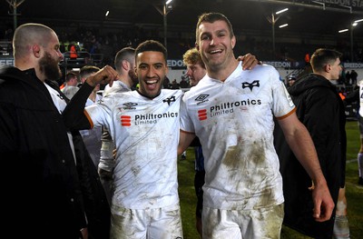 200123 - Leicester Tigers v Ospreys - Heineken Champions Cup - Keelan Giles and Michael Collins of Ospreys celebrate