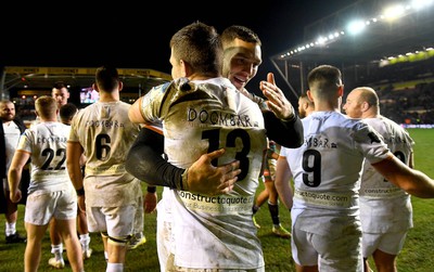 200123 - Leicester Tigers v Ospreys - Heineken Champions Cup - George North and Michael Collins of Ospreys celebrate