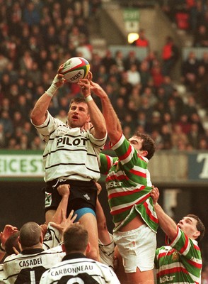 250197 - Leicester Rugby v Brive - Heineken Cup Final - Brive's Allegret wins the line out ahead of Matt Poole